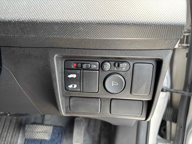 0803314A30260805W00106.jpg