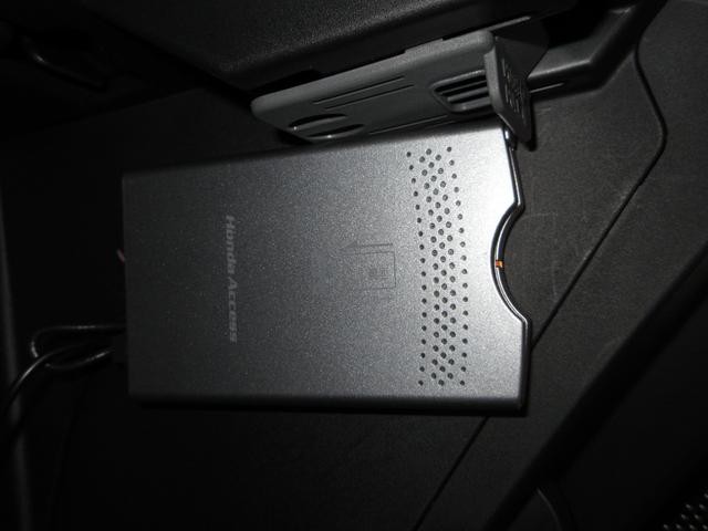 0706894A30261004W00116.jpg