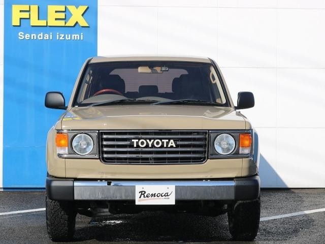 0901425A20260918G00113.jpg