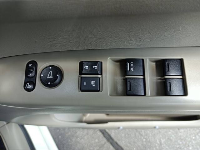 1201094A30260721W00109.jpg