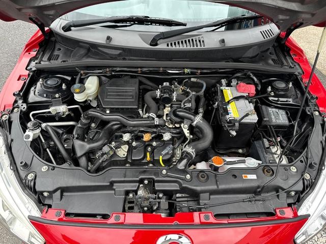 0561441A30260706W00102.jpg