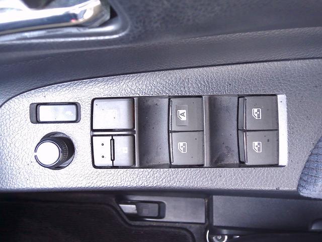 0903470A30260622W00107.jpg