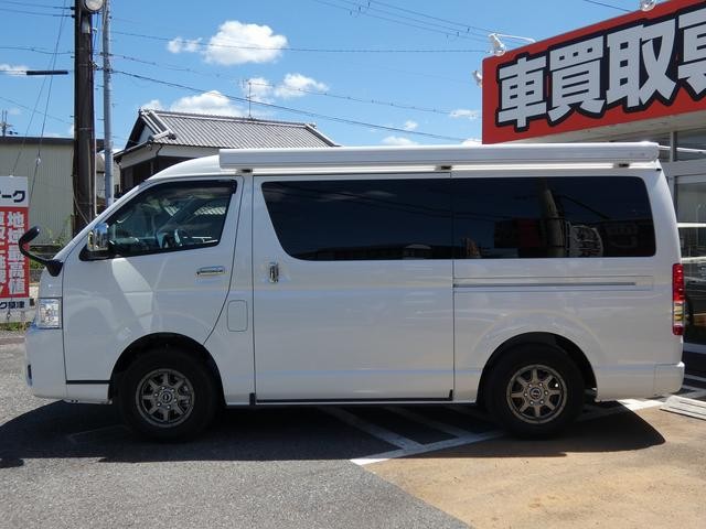 0710176A30260806W00111.jpg