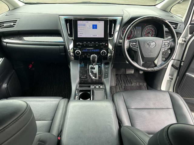 0804084A30260627W00116.jpg