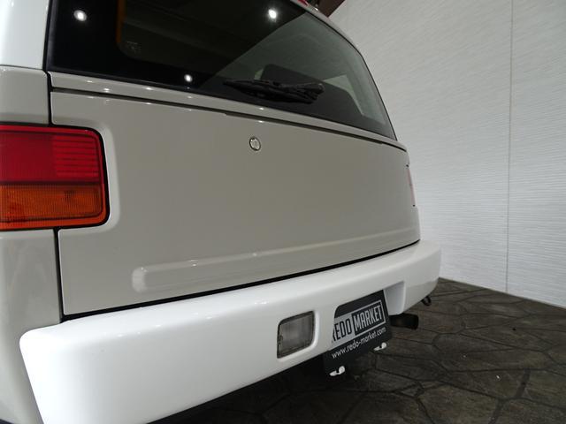 0551070A30260703W00213.jpg