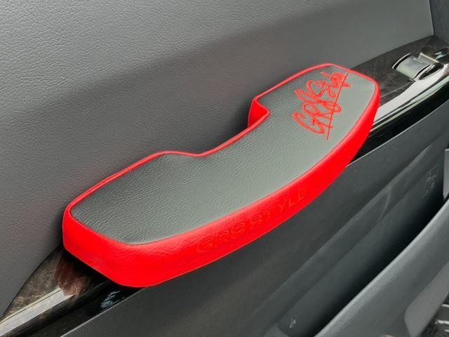 0206645A30260928W00319.jpg