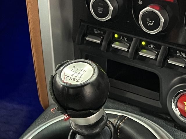0502713A30260820W00508.jpg
