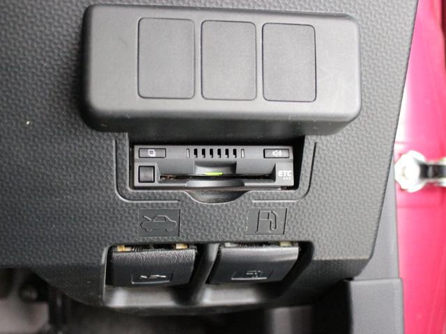 0520046A30260606W00818.jpg