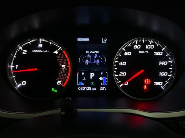 0504839A30260930W00111.jpg