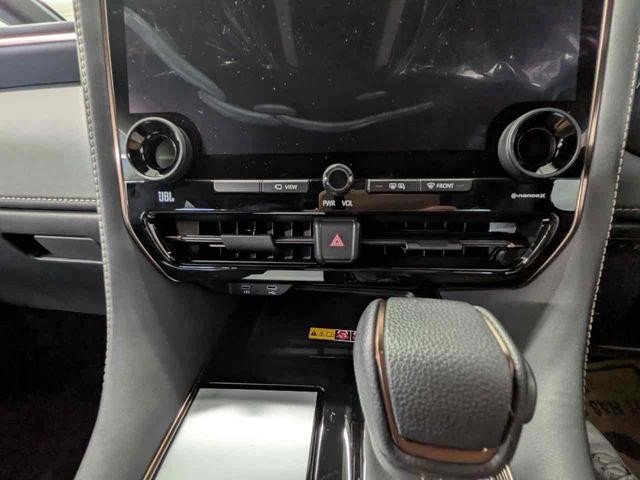 0301981A30260828W00105.jpg