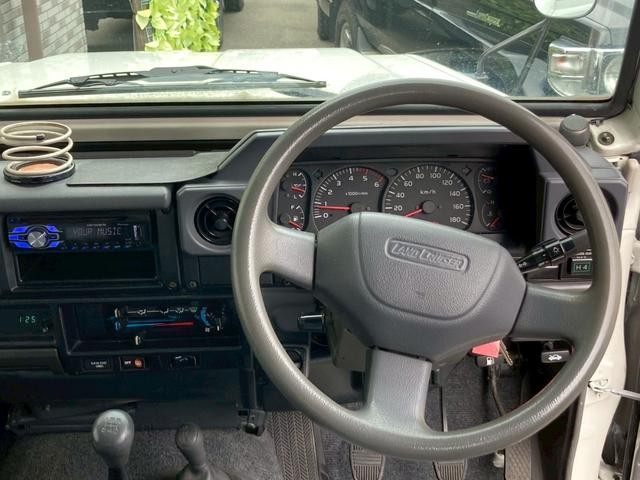 0800018A30260501W00119.jpg