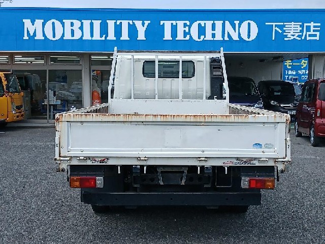 b1e9ef217f478d590ee2ce3aa3b04001.jpg