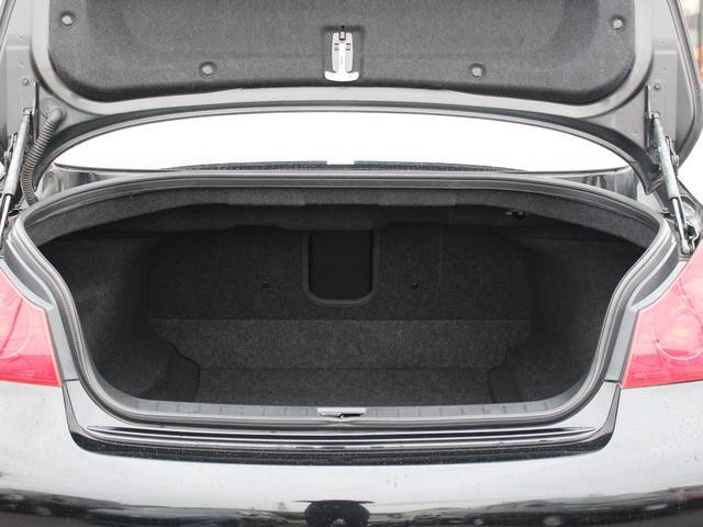 0520046A30260822W00611.jpg