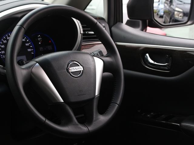 0520046A30260822W00815.jpg