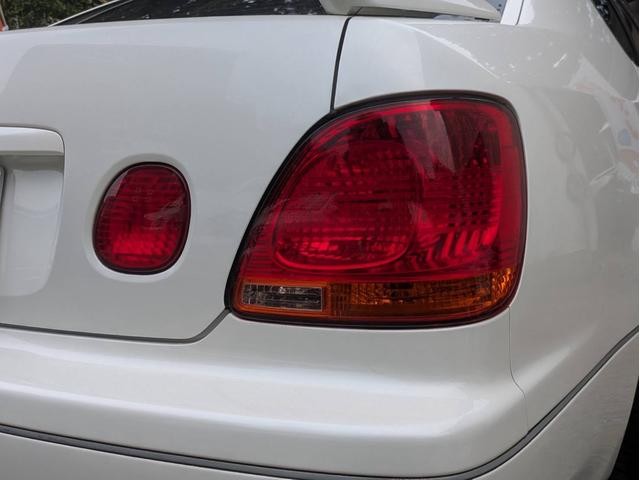 0509640A30260731W00116.jpg