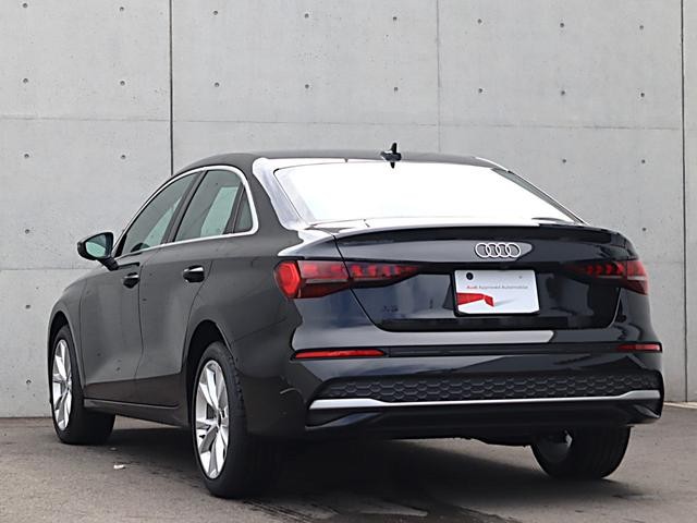 9730875A30260907W00114.jpg