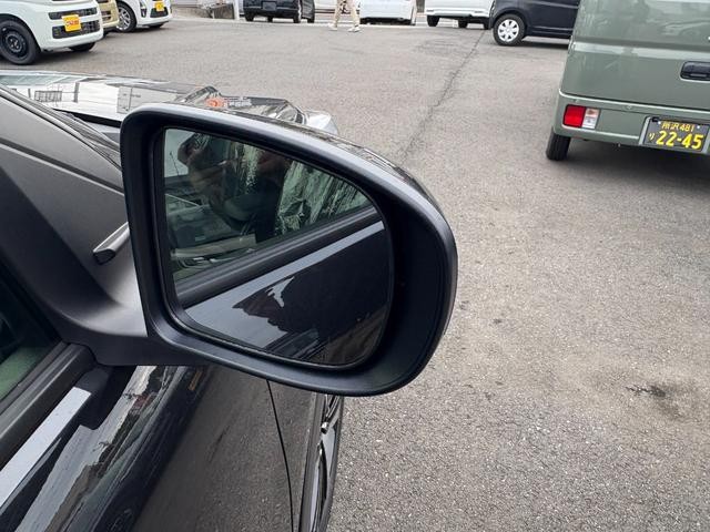 0550665A30260913W00115.jpg