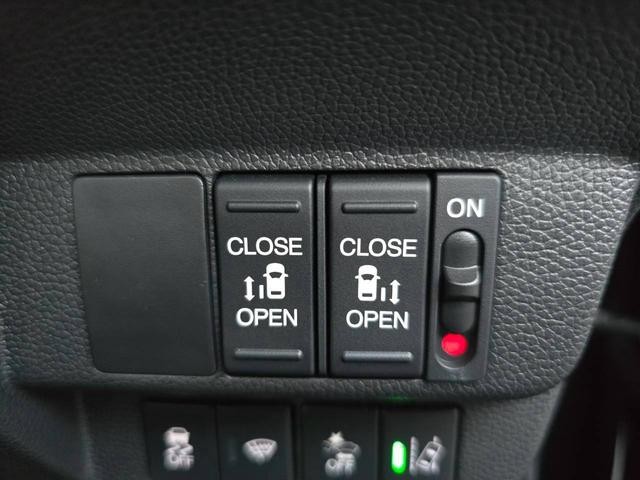 0504129A30261010W00805.jpg