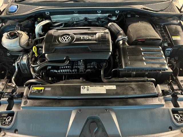 0505027A30261012W01818.jpg
