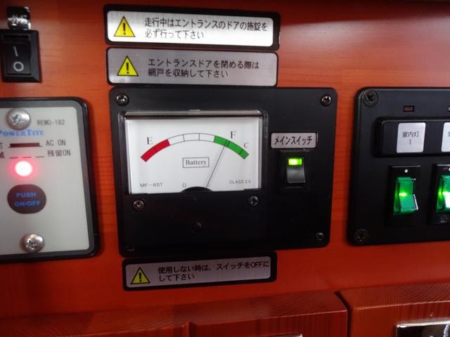 0504162A30260930W00111.jpg