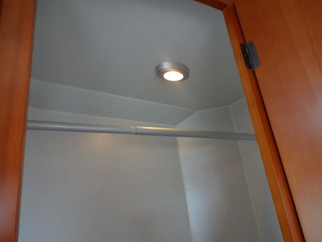 0504162A30260930W00119.jpg