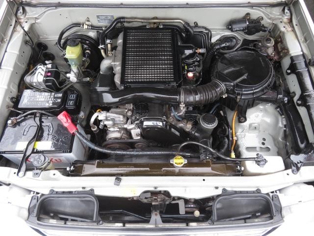 0804367A30260426W00107.jpg