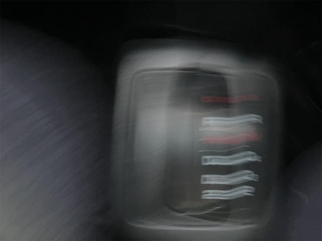 0560261A30260928W00319.jpg