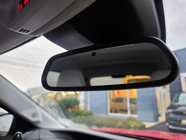 0403640A30260720W00216.jpg
