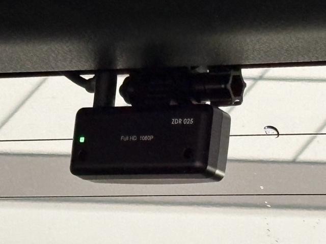 1150063A30261006W00310.jpg