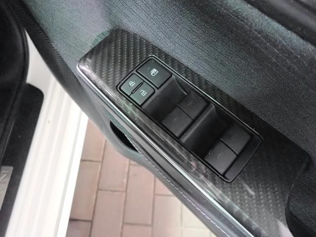 0201999A30260910W00715.jpg