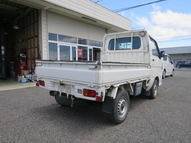 0903901A30260605W00204.jpg