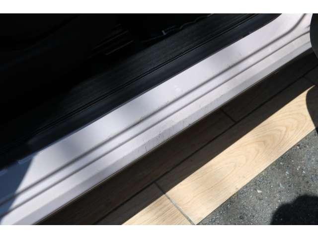 9540009A30260426W00518.jpg