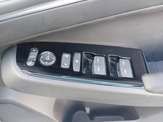 26968538_carP_l_12.jpg