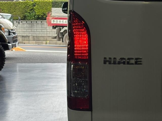 0541619A30260918W00104.jpg