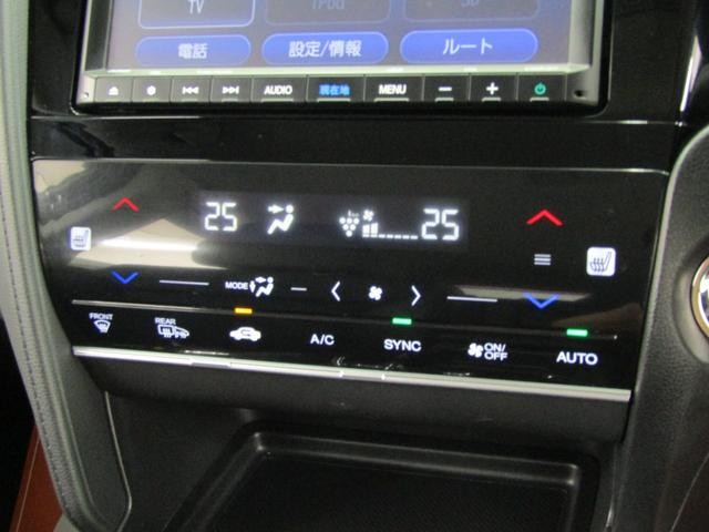 0701563A30260907W01113.jpg