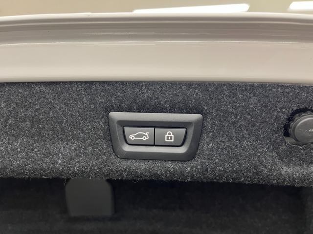 0203361A20260903W00610.jpg