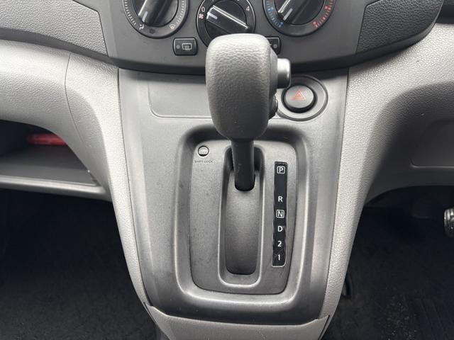 0520020A30260912W00114.jpg