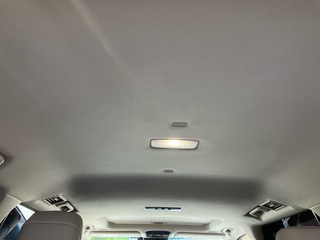 0904309A30260605W00110.jpg