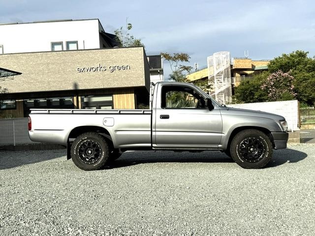 0705703A30260910W00109.jpg