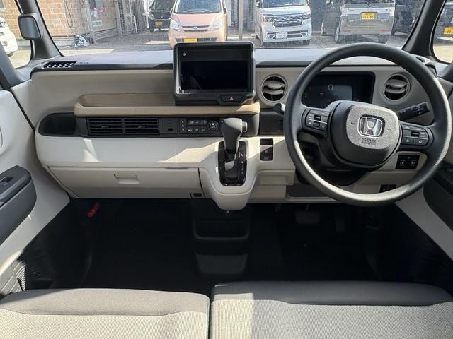 0550665A30261016W00818.jpg