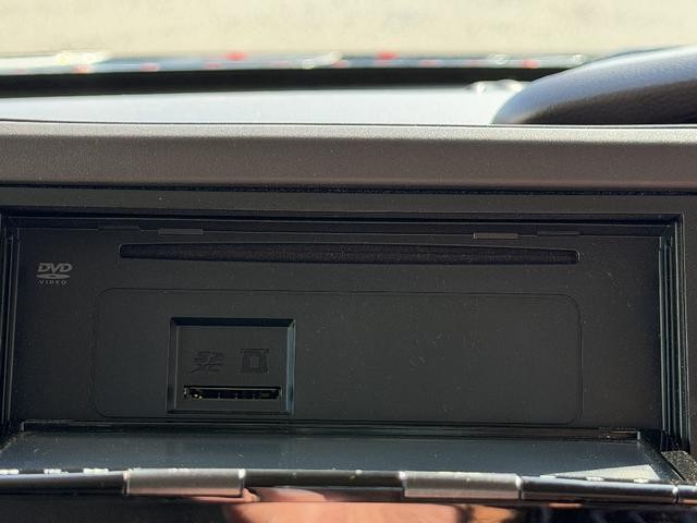 0902396A20261008G00204.jpg