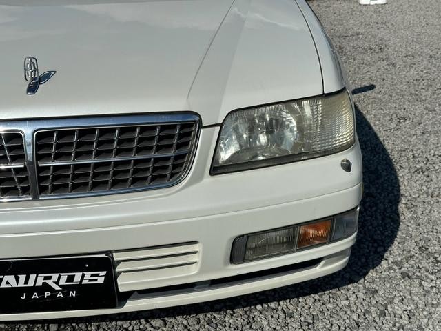 0520635A30260905W00118.jpg