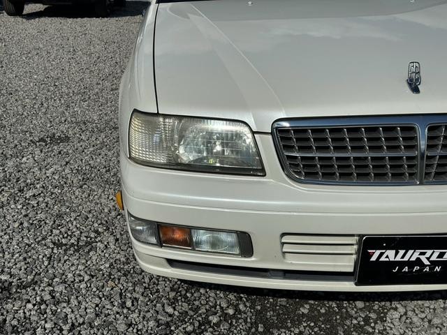 0520635A30260905W00119.jpg