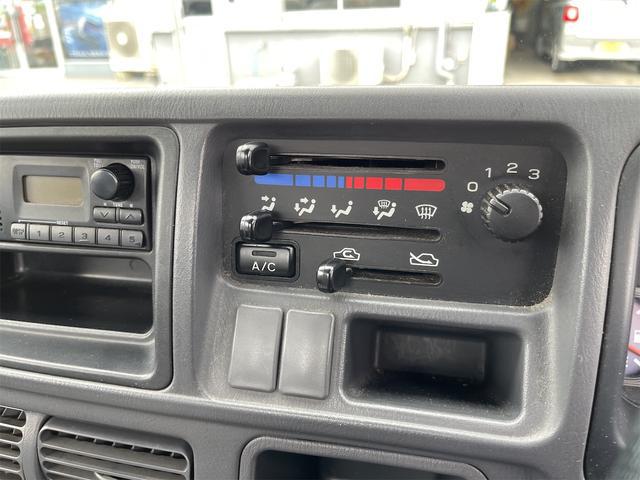 1010568A30260620W00304.jpg