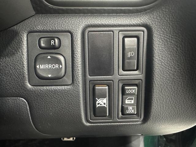 0730115A30260611W00217.jpg