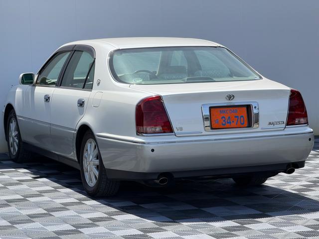 0540491A30260531W00209.jpg