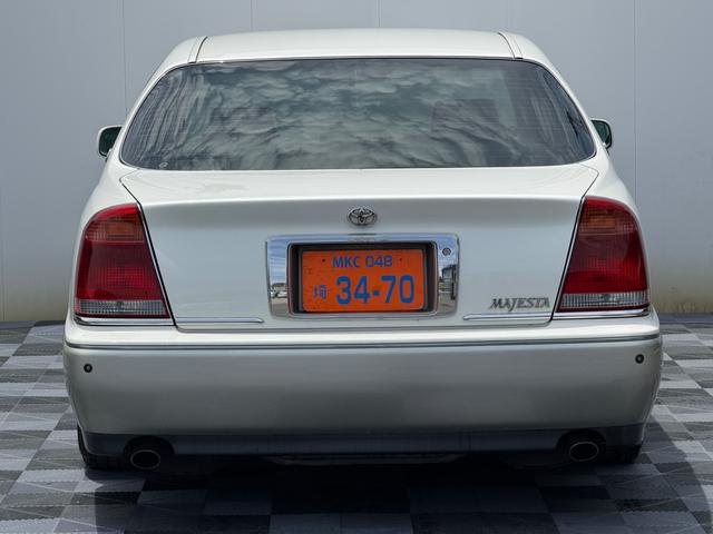 0540491A30260531W00312.jpg