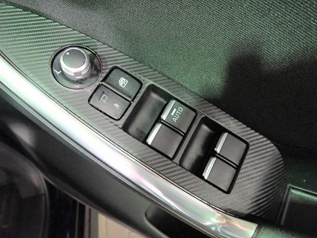 0203825A30260820W00211.jpg