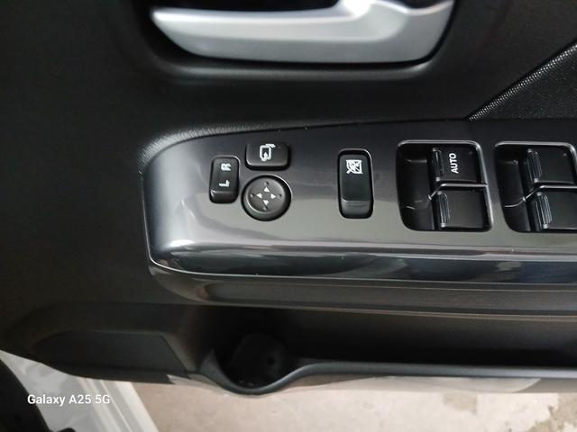 0803566A30260606W00108.jpg