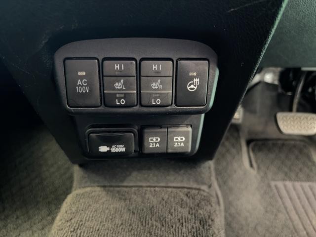 0204178A30260824W00107.jpg